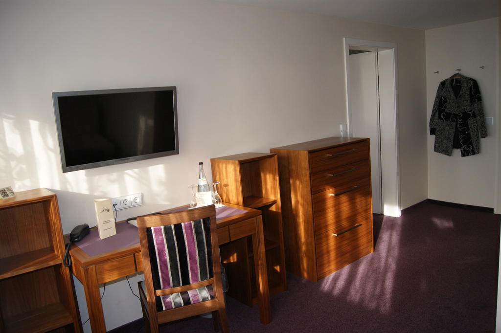 Hotel-Restaurant Schwedi Langenargen Room photo