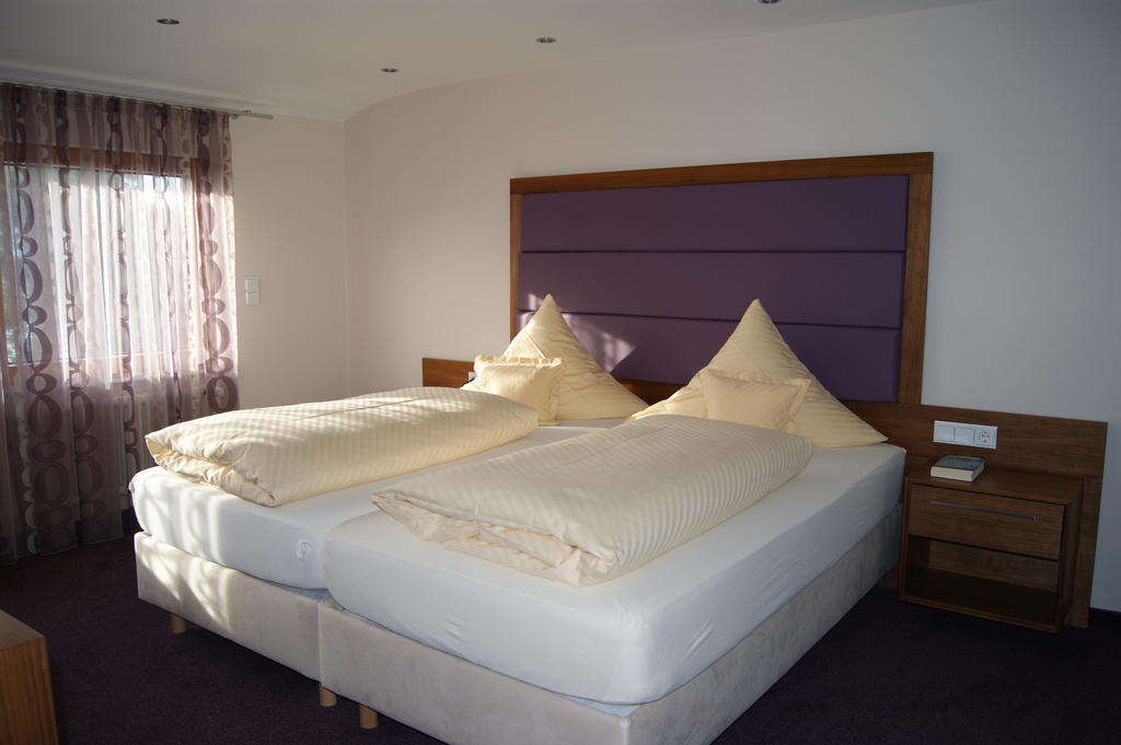 Hotel-Restaurant Schwedi Langenargen Room photo