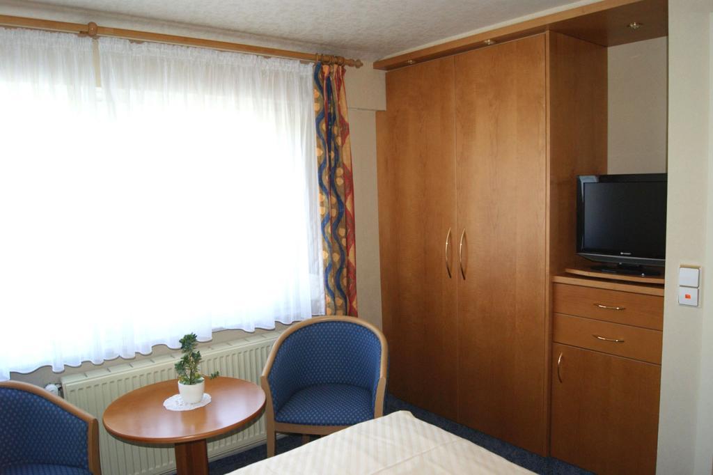 Hotel-Restaurant Schwedi Langenargen Room photo