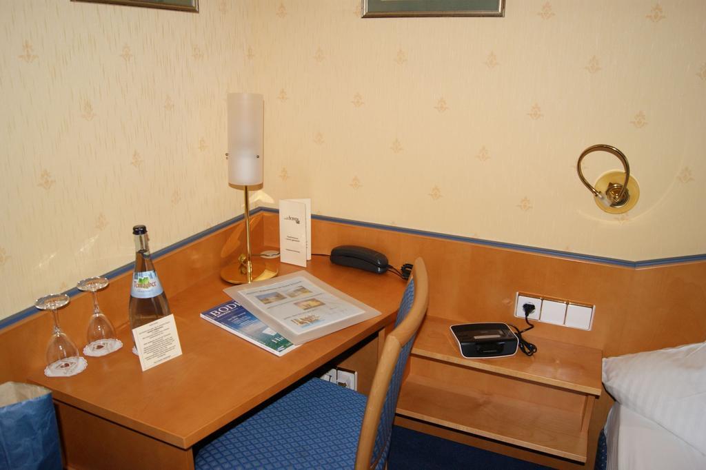 Hotel-Restaurant Schwedi Langenargen Room photo